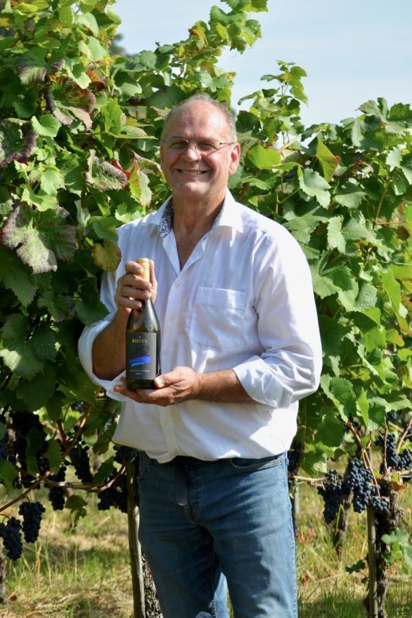 Franz J. Kiefer, Inhaber und Kellermeister des Weinguts Kiefer Ortenberg